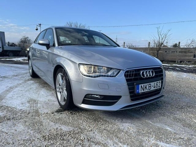 AUDI A3 Sportback 1.6 TDI Sport MAGYARORSZÁGI VEZETETT SZERVIZKÖNYV!! SPOTBACK