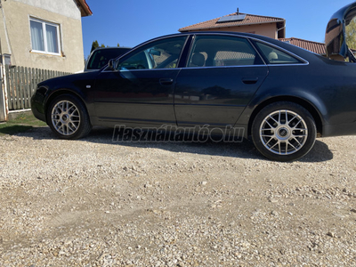 AUDI A6 2.4 quattro Advance