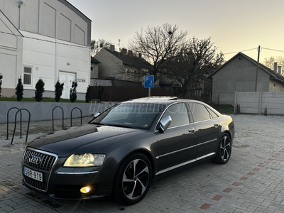 AUDI S8 5.2 40V AWD