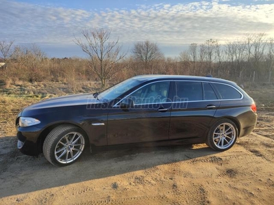 BMW 520d Touring EfficientDynamics.Comfort bőr.Vonóhorog.Ambient Belső Világítás