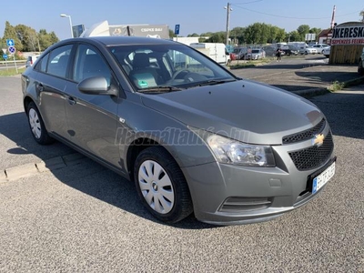 CHEVROLET CRUZE 1.6 LS Plus igazolt 105 e km.klíma.friss műszaki