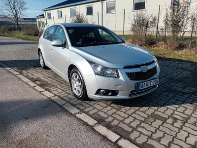 CHEVROLET CRUZE 1.7d LT Plus