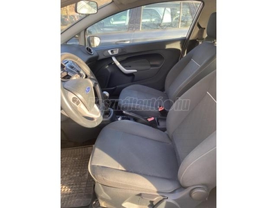 FORD FIESTA 1.25 Titanium