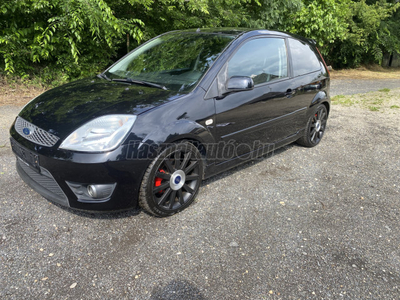 FORD FIESTA 2.0 ST