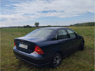 FORD FOCUS 1.4 Ambiente