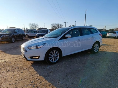 FORD FOCUS 1.5 TDCI Titanium XENON PARK ASIST ÁFÁS Mo-i 1 tul szkönyv