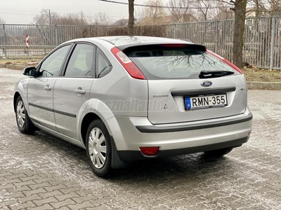 FORD FOCUS 1.6 TDCi Ghia DPF