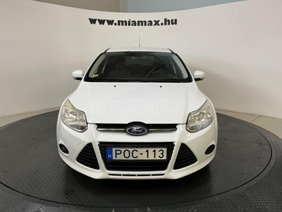 FORD FOCUS 1.6 TDCi Technology szervizkönyves. leinformálható