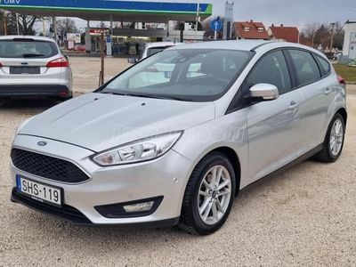 FORD FOCUS 1.6 Ti-VCT Titanium DUPLA DIGIT KLÍMA. 2 X RADAR (BEPARKOL). 4 x EL.ABLAK