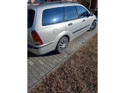 FORD FOCUS 1.8 TDCi Ghia