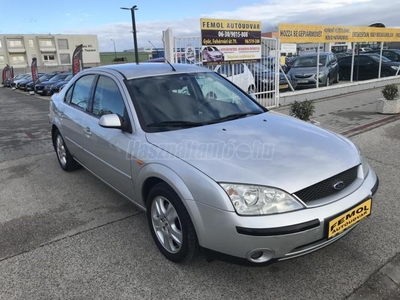 FORD MONDEO 2.0 Ghia Moi! Szervízkönyv! Megkímélt!