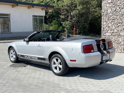 FORD MUSTANG 4.0 V6 Convertible