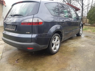 FORD S-MAX 2.0 TDCi Titanium