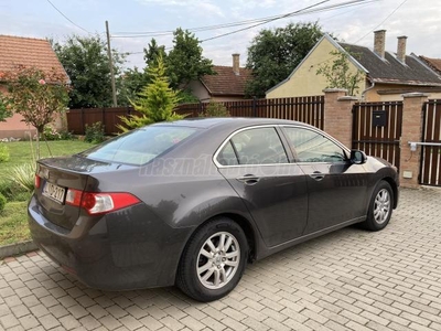 HONDA ACCORD 2.2 i-DTEC Elegance