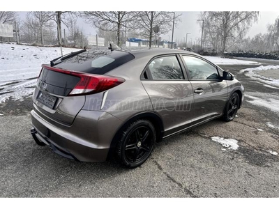 HONDA CIVIC 1.6 i-DTEC Sport EURO6 MEGKÍMÉLT ÁLLAPOT/ GYÁRI ALUFELNI GARNITÚRA/ ÜLÉSFŰTÉS/ TOLATÓ KAMERA/ NAVI/ KÉT