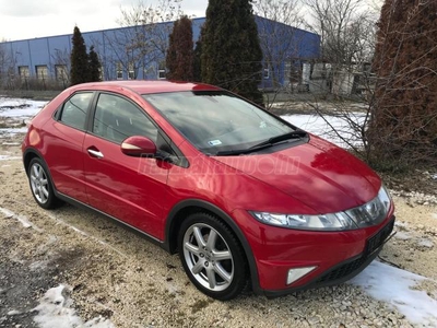 HONDA CIVIC 1.8 Executive Végig szervizelt. leinformálható valós km!