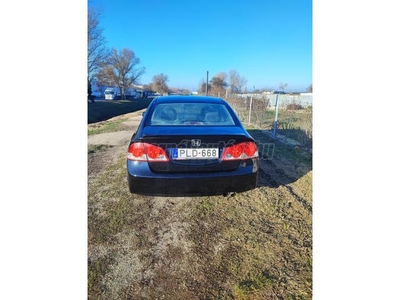 HONDA CIVIC 1.8 LS FD1