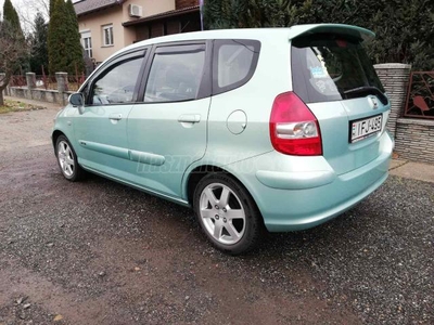 HONDA JAZZ 1.4 ES CVT