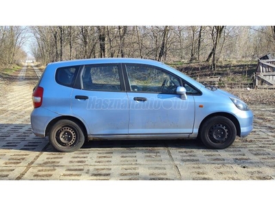 HONDA JAZZ 1.4 LS Külföldi papiros. forgalomba helyezhető