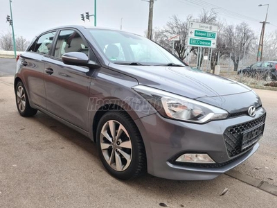 HYUNDAI I20 1.25i HP Comfort Sérmentes. végig vez.szervkönyv. klíma. tolatóradar. ülés-kományfűtés. tempomat.