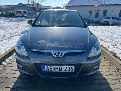 HYUNDAI I30 1.4 DOHC Classic PLUS BŐR.DIGITKLIMA .ŰLÉSFŰTÉS. ÚJ VEZÉRLÉS