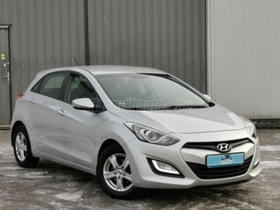 HYUNDAI I30 1.4i Life GARANÁLT KM++1.4BENZIN++ALUFELNI