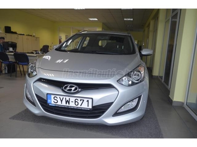 HYUNDAI I30 CW 1.4i Comfort 79.337 KM ! KIVÁLÓ ESZTÉTIKAI ÉS MŰSZAKI ÁLLAPOT !