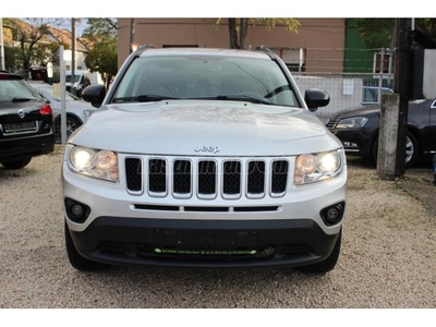 JEEP COMPASS 2.0 BENZIN // ÜLÉSFŰTÉS // KLÍMA // 184.000 KM