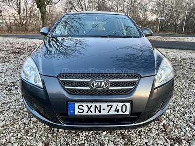 KIA CEE'D 1.4 EX Limited