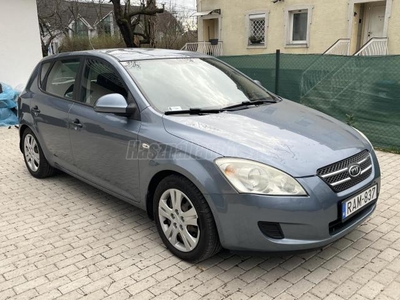 KIA CEE'D 1.6 CRDi EX FRISS VIZSGÁVAL