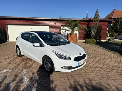 KIA CEE'D 1.6 GDI EX