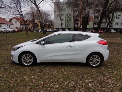 KIA PRO CEE'D 1.4 CVVT EX Limited Ülésfűtés Kamera Tempomat Navi