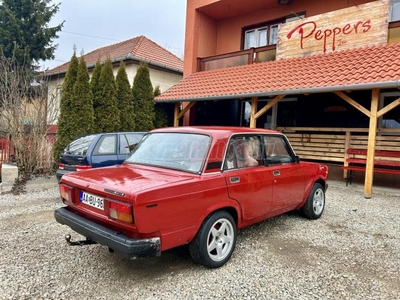 LADA 2105