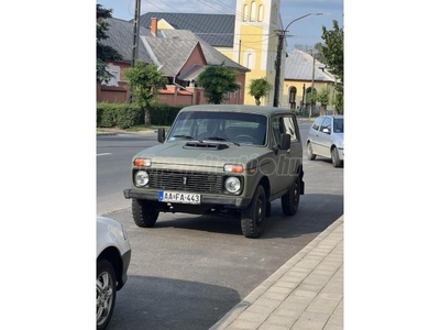 LADA NIVA 21214