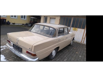 MERCEDES-BENZ 200 W110 200 D