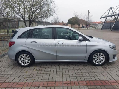 MERCEDES-BENZ B 180 d BlueEFFICIENCY