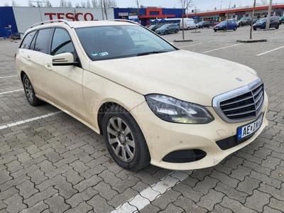 MERCEDES-BENZ E 220 BlueTEC T Avantgarde 9G-TRONIC