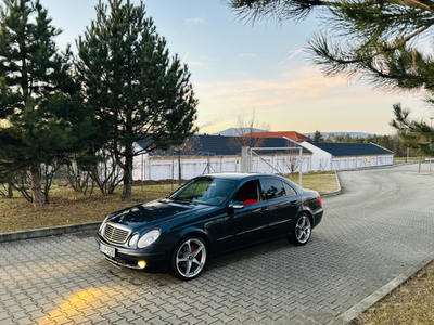 MERCEDES-BENZ E 220 CDI Classic (Automata)