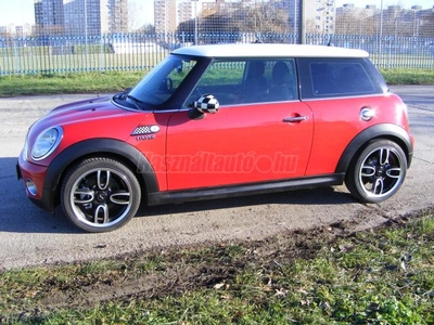 MINI COOPER R56 klíma. friss szervíz. megkímélt szép állapot