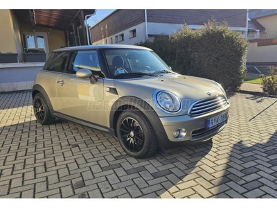 MINI MINI ONE 1.4 Friss Műszaki. Garantált km. Rendszeresen szervizelt