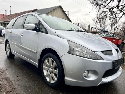 MITSUBISHI GRANDIS 2.0 DI-D Instyle ((7 személyes )) 220e km!!7ülés.Navi.Pdc.Alu.Tempomat.Horog.Nagyon szép!!