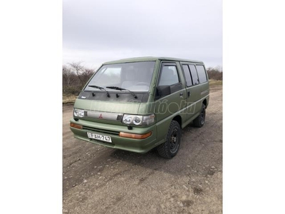 MITSUBISHI L 300 2.5 TD Bus 4WD DeLuxe