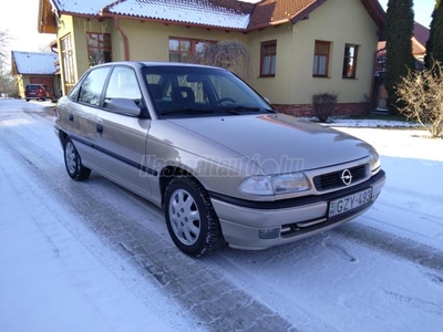 OPEL ASTRA F 1.4 16V GL