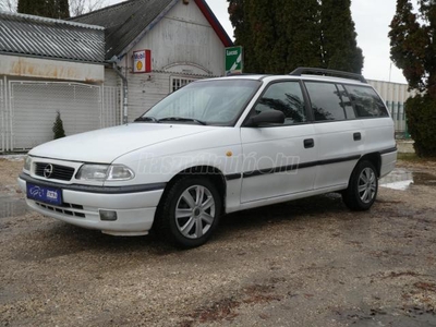 OPEL ASTRA F Caravan 1.6 GL Plus