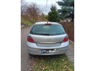 OPEL ASTRA H 1.4 Cosmo