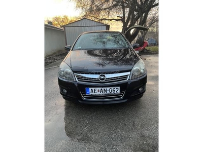 OPEL ASTRA H 1.6 Enjoy