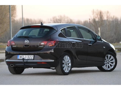 OPEL ASTRA J 1.4 T Cosmo 140LE/Mo-i/1tul/szkönyves/digitklíma/félbőr/pdc/alu/GARANCIA!