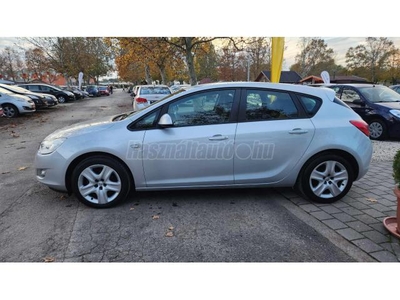 OPEL ASTRA J 1.4 T Enjoy 6 sebességes! Kormány és ülés fűtés! Szép állapot!