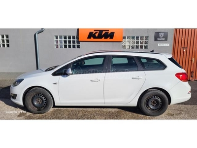 OPEL ASTRA J 1.4 T Selection