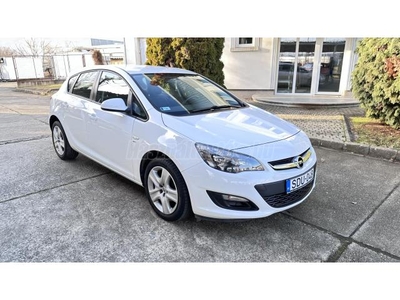 OPEL ASTRA J 1.6 Enjoy